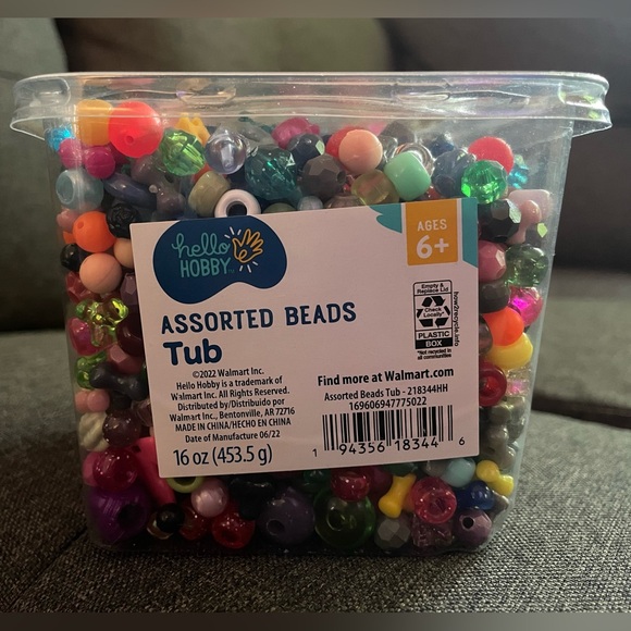 Assorted beads - Picture 1 of 2